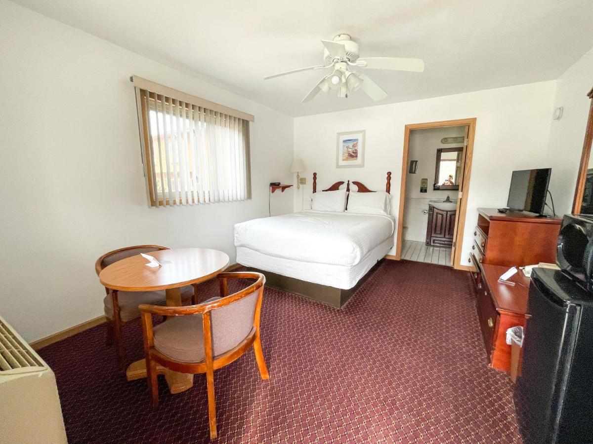 Lake Bluff Inn And Suites South Haven Dış mekan fotoğraf